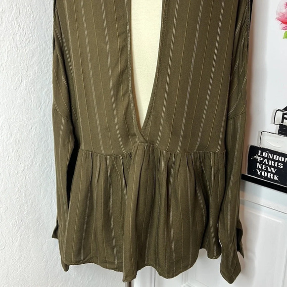 Free People Green Striped Oversized Blouse XS - Picture 5 of 7